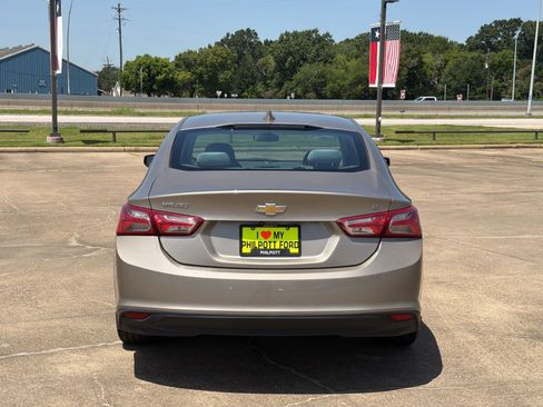 Used 2022 Chevrolet Malibu LT FWD image 10