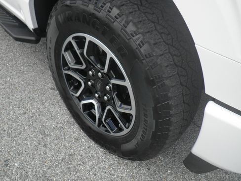 Certified 2022 Ford F150 XLT w/ Equipment Group 302A High image 9