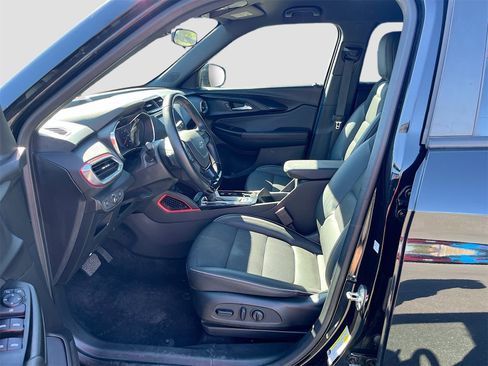 Used 2023 Chevrolet TrailBlazer RS image 21