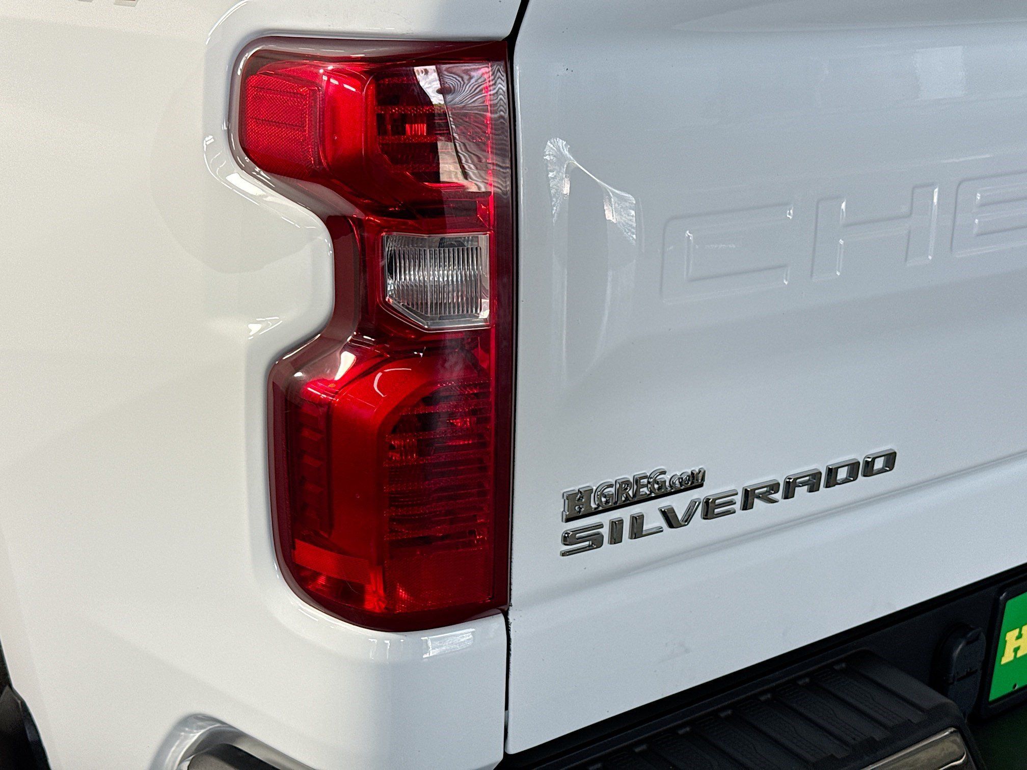 Used 2023 Chevrolet Silverado 1500 LT AWD/4WD image 35