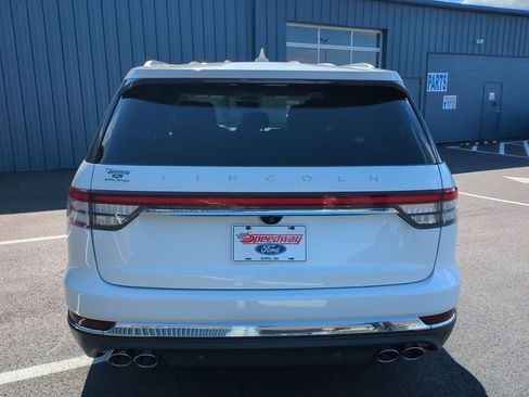 Used 2023 Lincoln Aviator 2WD image 8