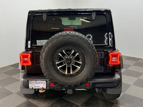 Certified 2024 Jeep Wrangler Unlimited Rubicon 392 w/ Dual Top Group AWD/4WD image 11