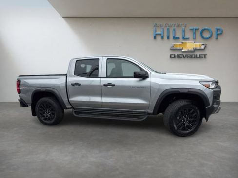 Used 2026 Chevrolet Colorado Trail Boss AWD/4WD image 3