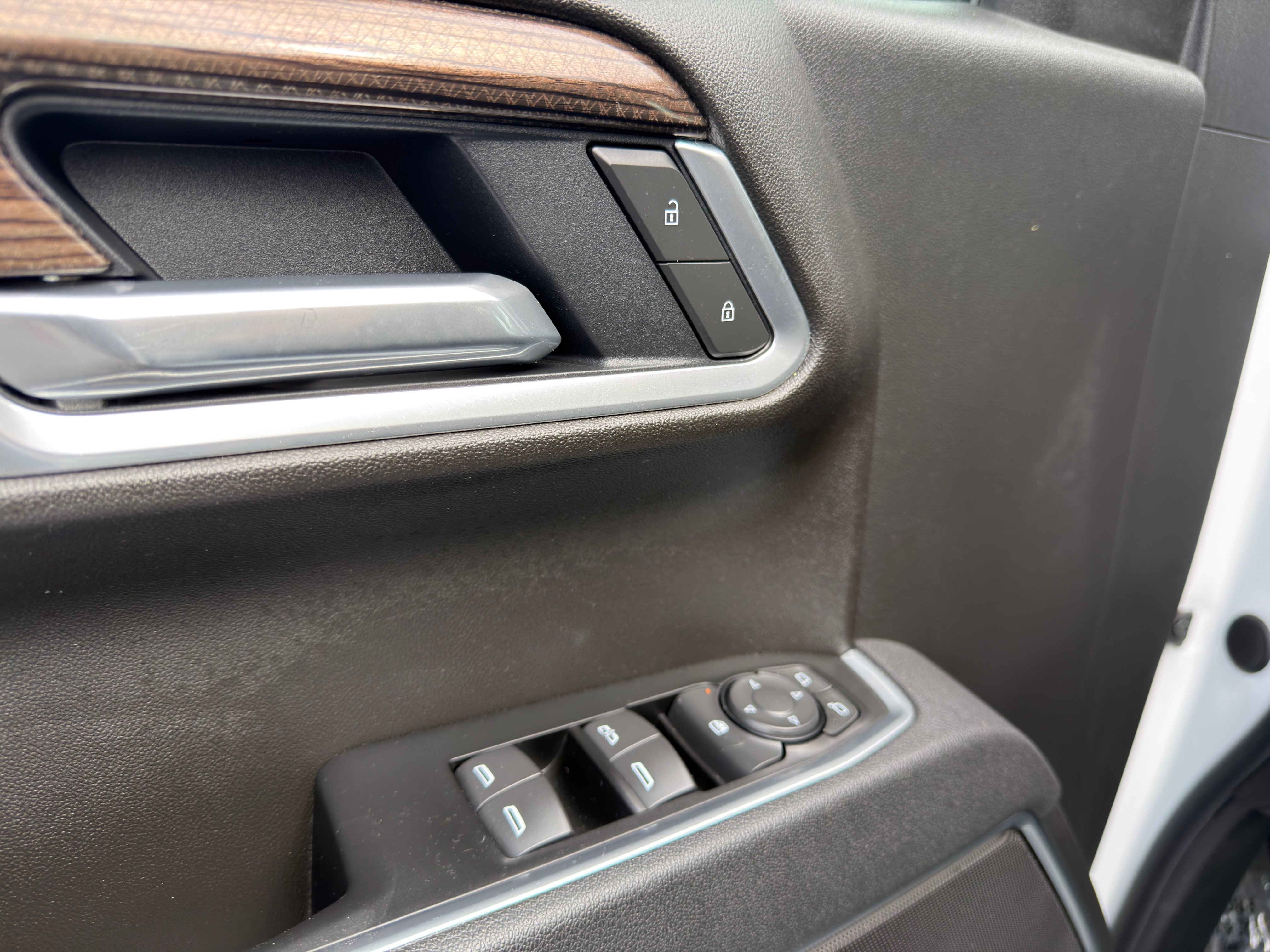 Used 2026 Chevrolet Silverado 1500 RST AWD/4WD image 27