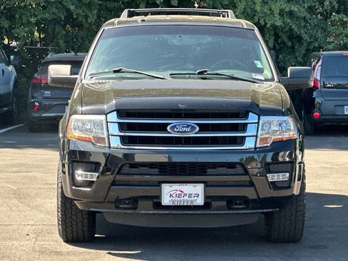 Used 2015 Ford Expedition EL XLT w/ Equipment Group 202A AWD/4WD image 9