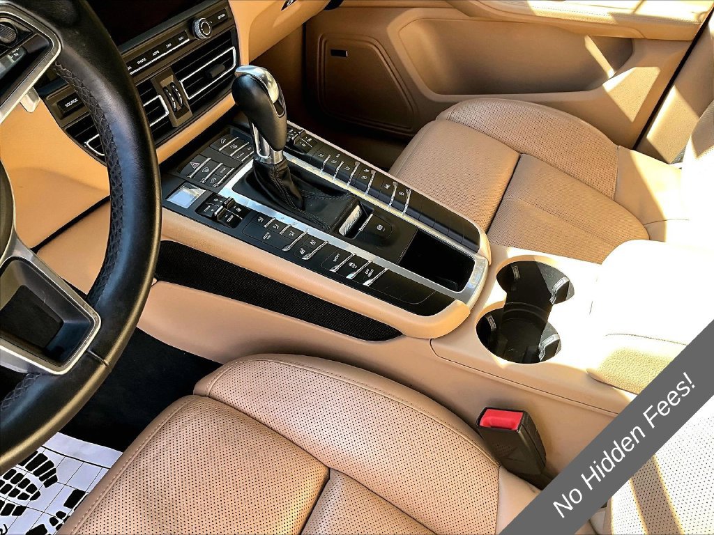 Used 2020 Porsche Macan AWD/4WD image 12