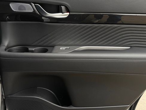 Used 2024 Hyundai Palisade Calligraphy image 28