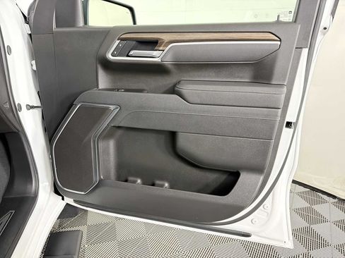 Used 2025 Chevrolet Silverado 1500 LT w/ All Star Edition Plus RWD image 12