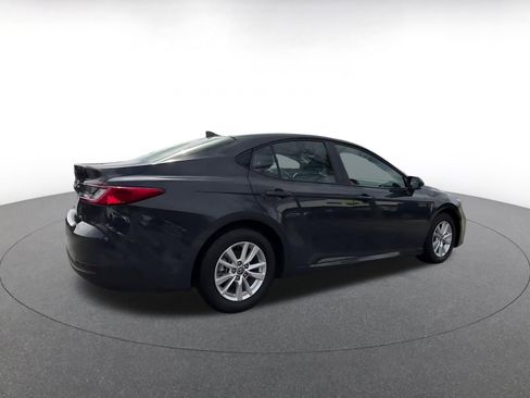 Used 2025 Toyota Camry LE image 14