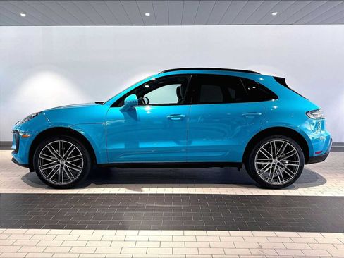 Used 2023 Porsche Macan AWD/4WD image 2