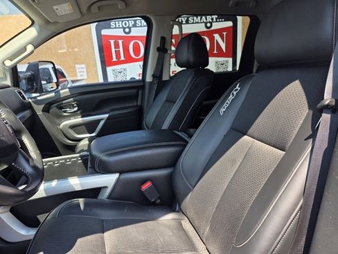 Used 2018 Nissan Titan PRO-4X w/ Pro-4x Utility Package AWD/4WD image 7