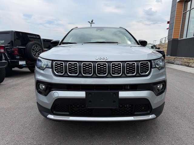 Used 2024 Jeep Compass Limited AWD/4WD image 9