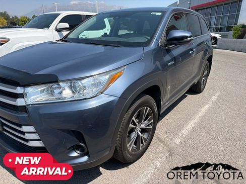 Used 2018 Toyota Highlander LE AWD/4WD image 7