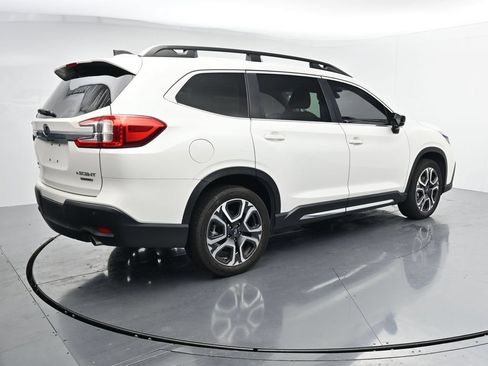 Used 2024 Subaru Ascent Limited AWD/4WD image 8