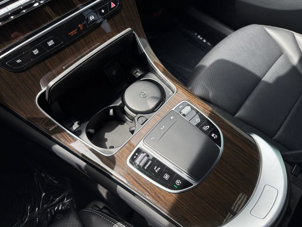 Used 2023 Mercedes-Benz GLC 300 4MATIC Coupe image 19