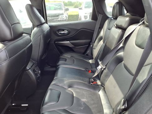 Used 2022 Jeep Cherokee Limited AWD/4WD image 27