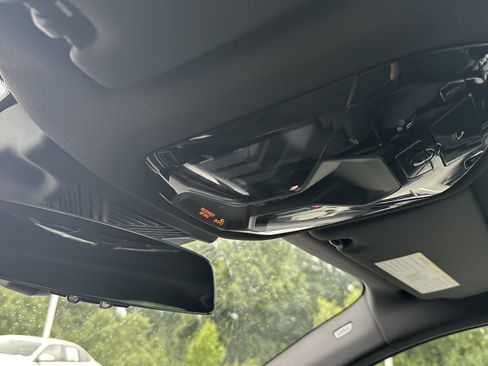 Used 2026 BMW 530i xDrive w/ M Sport Package image 25