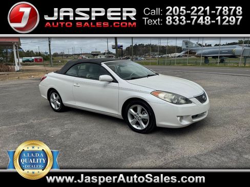 Used 2006 Toyota Solara SE FWD image 1