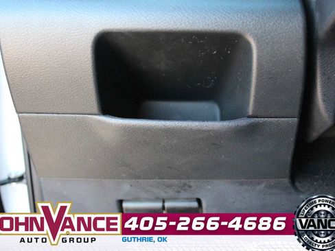 Used 2022 Nissan Kicks SV image 30