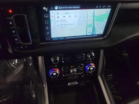 Used 2022 GMC Yukon XL Denali image 7