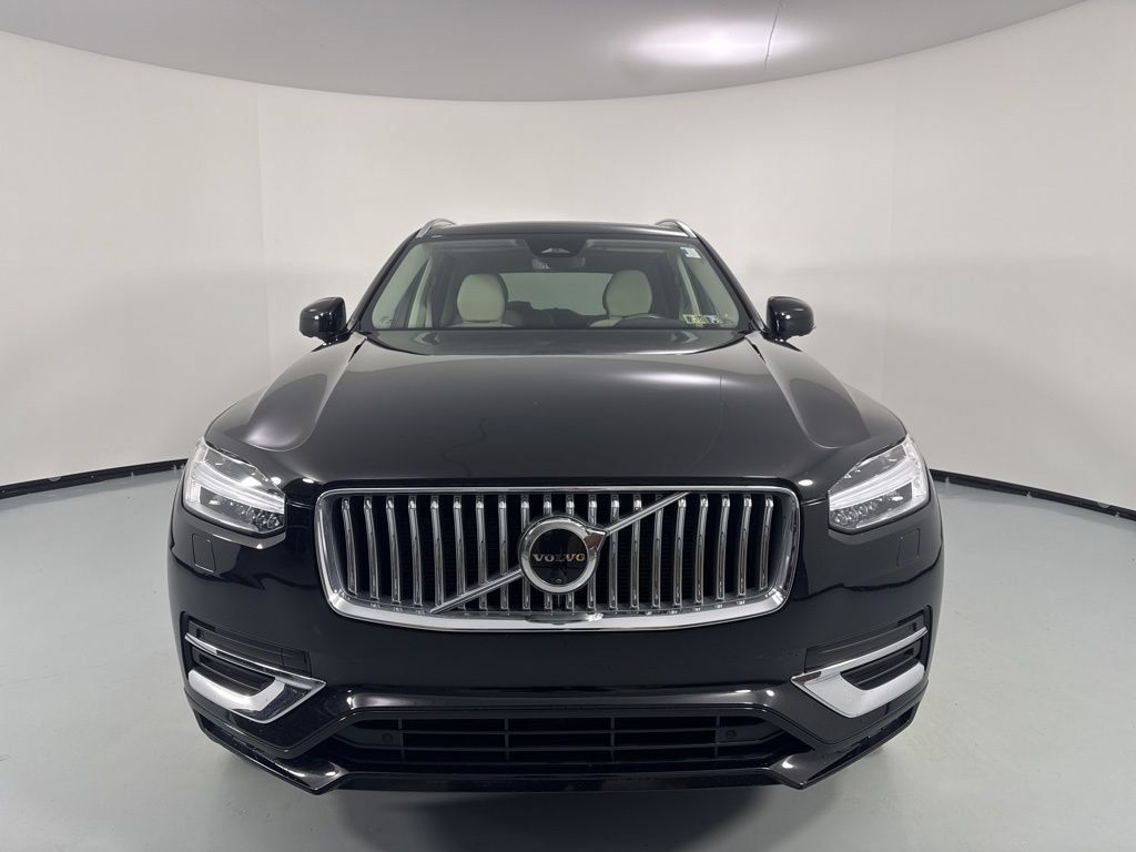Used 2024 Volvo XC90 B6 Plus w/ Protection Package AWD/4WD image 2