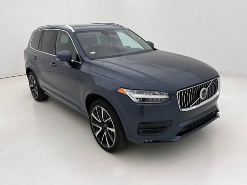 Used 2020 Volvo XC90 T6 Momentum w/ Protection Package image 2