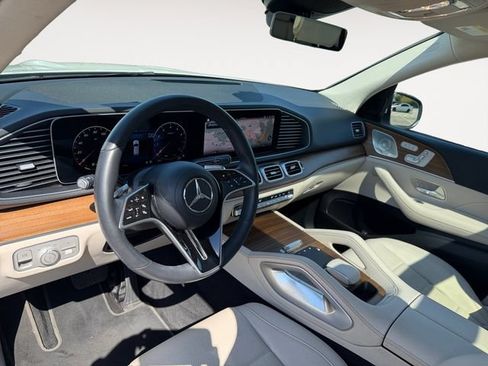 Certified 2024 Mercedes-Benz GLE 450 4MATIC image 11