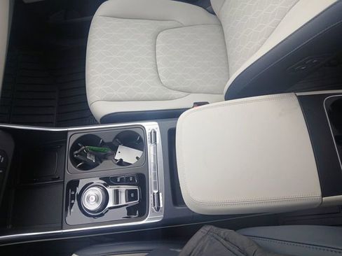 New 2026 Kia Carnival SX image 21