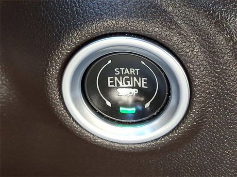 Certified 2021 Chevrolet Silverado 1500 LT image 22