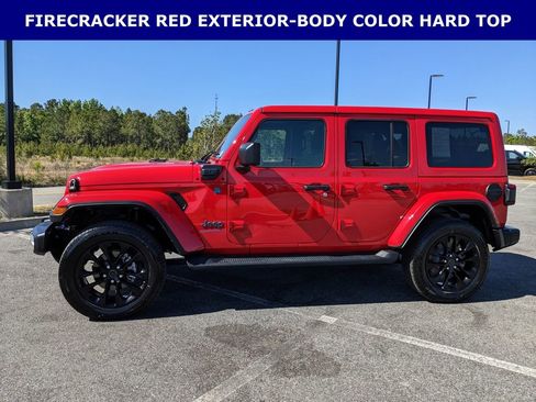 Certified 2025 Jeep Wrangler Unlimited Sahara AWD/4WD image 7