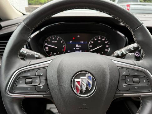 Used 2022 Buick Envision Preferred AWD/4WD image 25