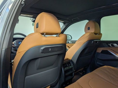 New 2026 BMW X5 xDrive50e w/ M Sport Package AWD/4WD image 14