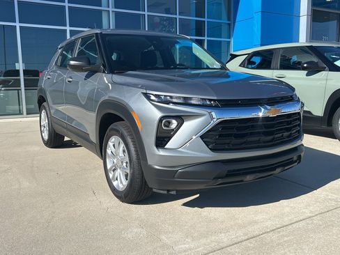 New 2026 Chevrolet TrailBlazer LS image 2