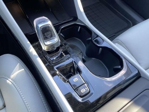 New 2026 Volvo XC40 B5 Plus w/ Protection Package Premier image 21