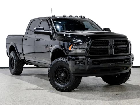 Used 2016 RAM 2500 Laramie w/ Sport Appearance Group AWD/4WD image 4