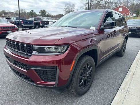 New 2026 Jeep Grand Cherokee L 4WD image 3
