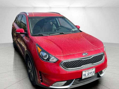 Used 2017 Kia Niro EX image 1