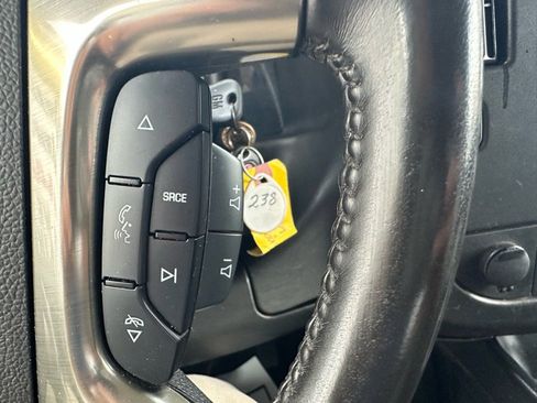 Used 2018 Chevrolet Express 2500 w/ Driver Convenience Package image 11