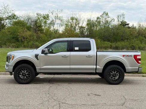 Used 2021 Ford F150 Lariat w/ Equipment Group 502A High AWD/4WD image 8