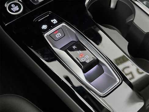 Certified 2025 Audi Q6 e-tron Premium w/ Convenience Package image 16