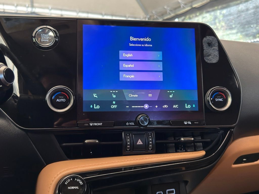 Certified 2025 Lexus NX 250 FWD image 14