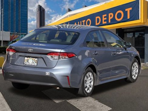 Used 2024 Toyota Corolla LE FWD image 5
