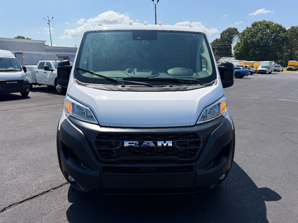 Used 2025 RAM ProMaster 2500 w/ Convenience Group FWD image 4