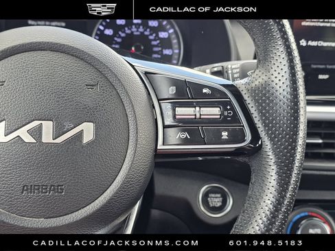 Used 2023 Kia Forte GT-Line w/ GT-Line Premium Package FWD image 19