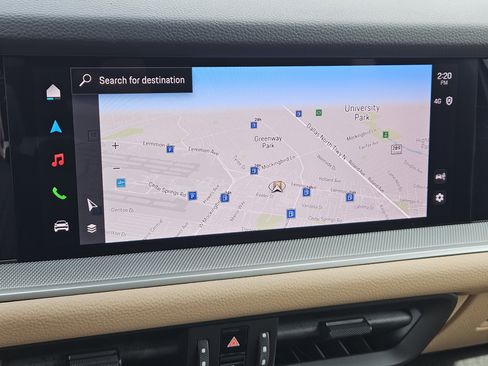 Certified 2025 Porsche Cayenne Coupe image 17