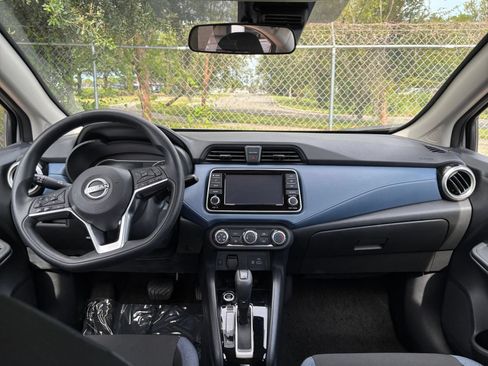 Used 2025 Nissan Versa SV FWD image 26