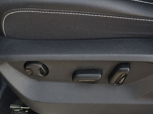 Used 2024 Volkswagen Atlas SE w/ Panoramic Sunroof Package image 26