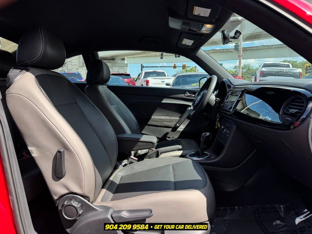 Used 2015 Volkswagen Beetle 1.8T FWD image 31