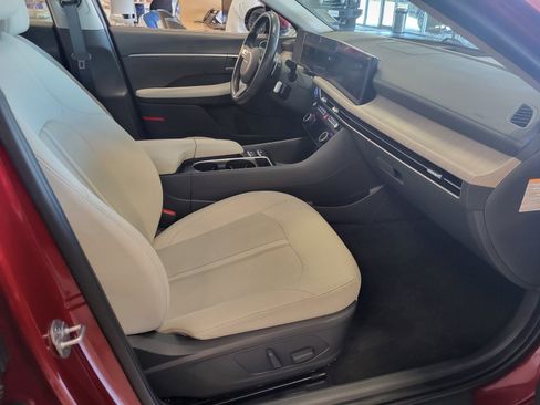 Used 2025 Hyundai Sonata SEL image 9