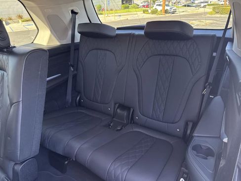 Used 2023 BMW X7 xDrive40i image 34